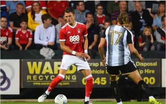  哈兰德双响炮建功, 曼城客场轻取诺丁汉森林