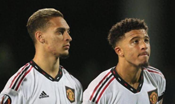 千亿球友会官方网站- 曼联更衣室矛盾曝光，C罗去留成焦点  